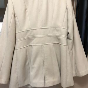 Jessica Simpson’s peacoat. Size large beige.